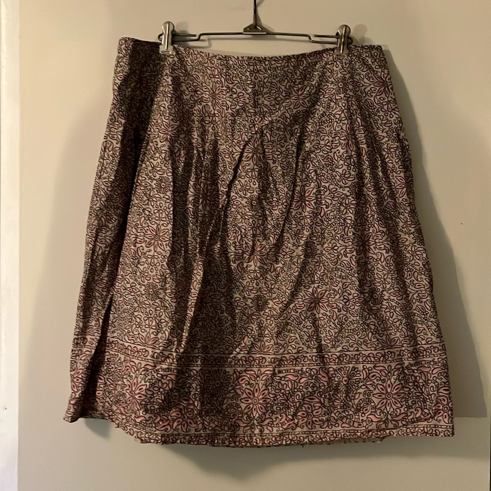 Villager floral skirt. Size 14